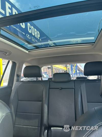 2019 Volkswagen Tiguan SE - zdjęcie 8 z 10 - miniatura