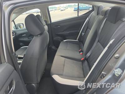 2021 Nissan Versa SV - zdjęcie 13 z 30 - miniatura