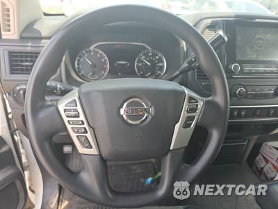 2021 Nissan TITAN S Crew Cab Short Bed - zdjęcie 10 z 23 - miniatura