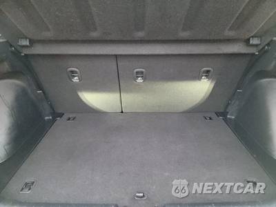 2025 Hyundai Venue SEL - zdjęcie 16 z 24 - miniatura