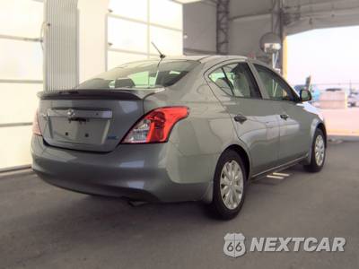 2014 Nissan Versa S Plus - zdjęcie 4 z 47 - miniatura