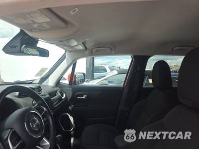 2020 Jeep Renegade Latitude - zdjęcie 18 z 28 - miniatura