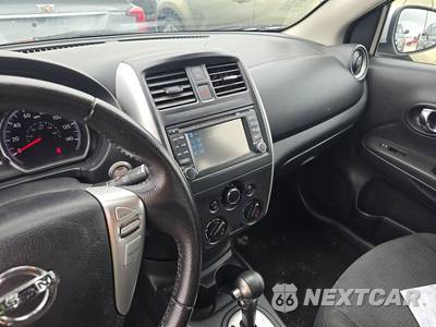 2016 Nissan Versa SL - zdjęcie 11 z 43 - miniatura