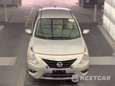 2016 Nissan Versa SL - zdjęcie 2 z 43 - miniatura