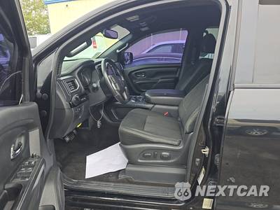 2019 Nissan TITAN SV Crew Cab Short Bed - zdjęcie 7 z 18 - miniatura