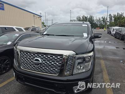 2019 Nissan TITAN SV Crew Cab Short Bed - zdjęcie 2 z 18 - miniatura