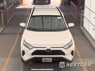 2025 Toyota RAV4 Hybrid XLE - zdjęcie 2 z 21 - miniatura