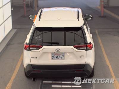 2025 Toyota RAV4 Hybrid XLE - zdjęcie 5 z 21 - miniatura