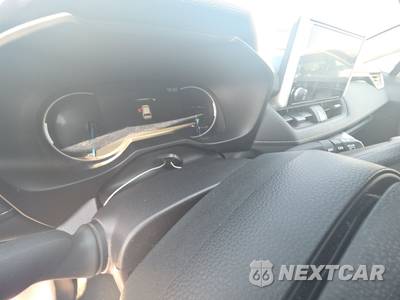 2025 Toyota RAV4 Hybrid XLE - zdjęcie 12 z 21 - miniatura