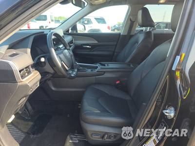 2025 Toyota Grand Highlander XLE - zdjęcie 7 z 32 - miniatura