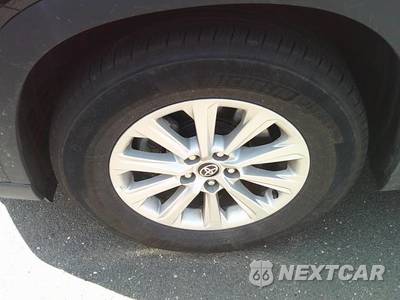 2025 Toyota Grand Highlander XLE - zdjęcie 24 z 36 - miniatura