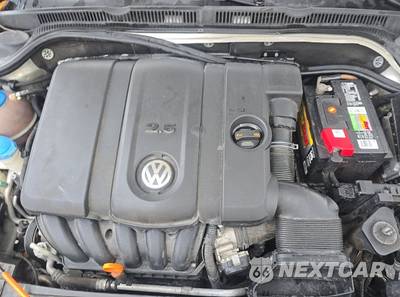 2013 Volkswagen Jetta SE Sedan w/Convenience - zdjęcie 5 z 10 - miniatura