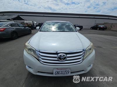 2011 Toyota Avalon Limited - zdjęcie 2 z 31 - miniatura