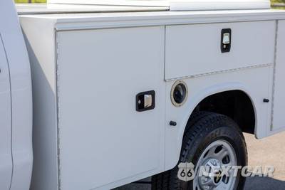 2017 Chevrolet Silverado 3500HD Cab Chassis WT Regular Cab 1WT DRW - zdjęcie 24 z 50 - miniatura