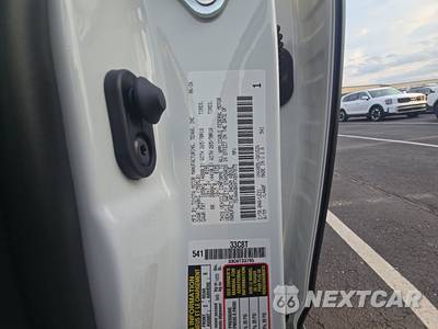 2026 Toyota Sequoia SR5 - zdjęcie 15 z 22 - miniatura