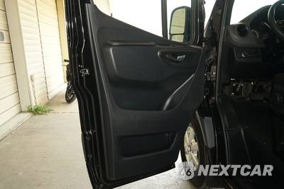 2020 Mercedes-Benz Sprinter 2500 Passenger Van High Roof 170.0" WB - zdjęcie 18 z 25 - miniatura