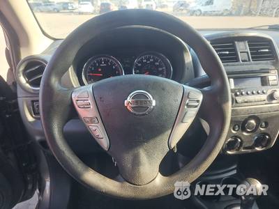 2015 Nissan Versa SV - zdjęcie 10 z 26 - miniatura