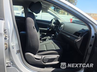 2020 Hyundai Elantra SE Sedan - zdjęcie 8 z 27 - miniatura