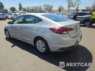 2020 Hyundai Elantra SE Sedan - zdjęcie 6 z 27 - miniatura