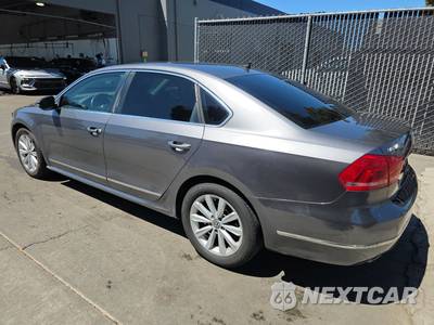 2012 Volkswagen Passat 2.5L SEL - zdjęcie 6 z 37 - miniatura