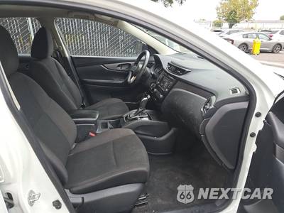 2021 Nissan Rogue Sport S - zdjęcie 8 z 54 - miniatura