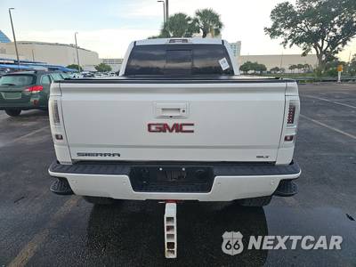 2018 GMC Sierra 1500 SLT Crew Cab Short Bed 4SA - zdjęcie 5 z 31 - miniatura