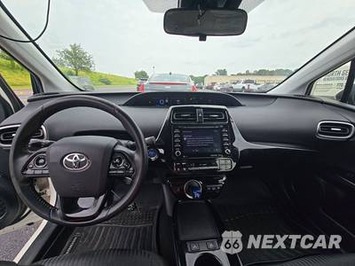 2021 Toyota Prius Prime LE - zdjęcie 11 z 61 - miniatura