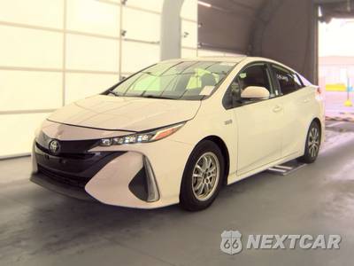 2021 Toyota Prius Prime LE - zdjęcie 1 z 61 - miniatura