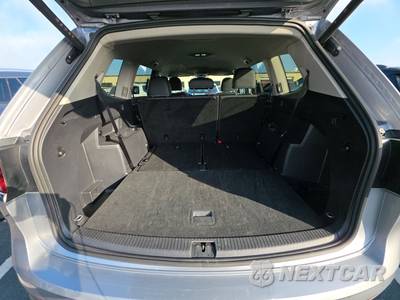 2025 Volkswagen Atlas 2.0T SE w/Technology - zdjęcie 17 z 29 - miniatura