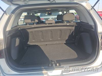 2025 Hyundai Venue SEL - zdjęcie 16 z 25 - miniatura