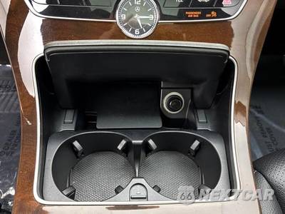 2016 Mercedes-Benz C 300 4MATIC w/Luxury Pkg - zdjęcie 27 z 43 - miniatura