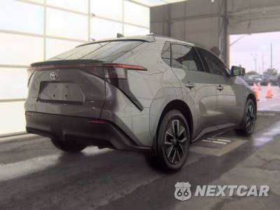 2026 Toyota bZ XLE - zdjęcie 4 z 20 - miniatura