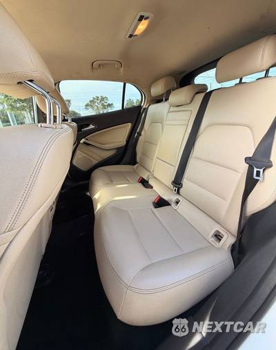 2019 Mercedes-Benz GLA 250 - zdjęcie 11 z 18 - miniatura