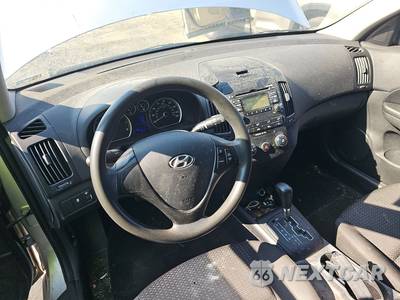 2011 Hyundai Elantra Touring GLS Wagon - zdjęcie 11 z 36 - miniatura