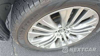 2023 Toyota Venza Limited - zdjęcie 22 z 26 - miniatura