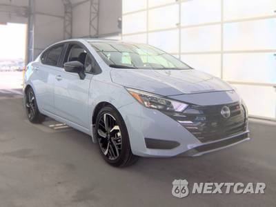 2025 Nissan Versa SR - zdjęcie 3 z 18 - miniatura