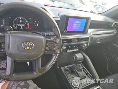 2025 Toyota Tacoma SR5 Crew Cab Medium Bed - zdjęcie 11 z 25 - miniatura