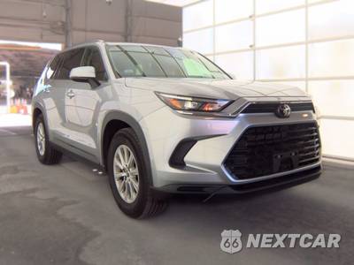 2025 Toyota Grand Highlander XLE - zdjęcie 3 z 29 - miniatura