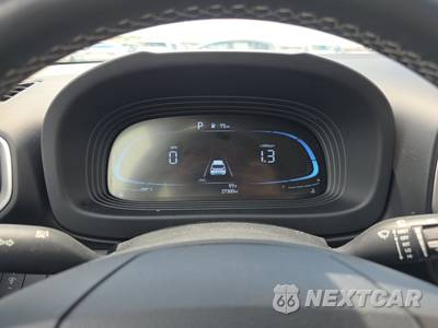 2025 Hyundai Venue SEL - zdjęcie 12 z 23 - miniatura