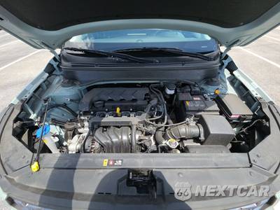 2025 Hyundai Venue SEL - zdjęcie 15 z 23 - miniatura