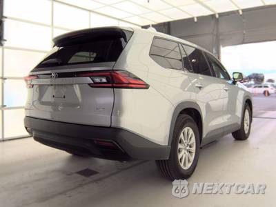 2025 Toyota Grand Highlander XLE - zdjęcie 4 z 29 - miniatura