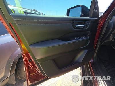 2025 Nissan Armada Platinum - zdjęcie 9 z 17 - miniatura