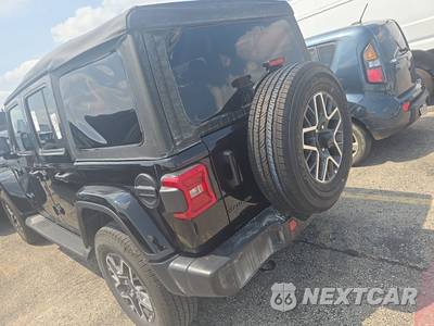 2026 Jeep Wrangler 4 Door Sahara - zdjęcie 6 z 19 - miniatura