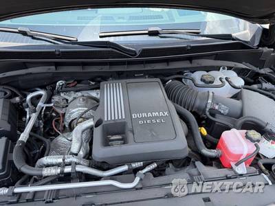 2026 GMC Yukon Denali Ultimate 5SB - zdjęcie 5 z 31 - miniatura