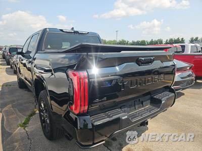 2023 Toyota Tundra Platinum Crew Cab Short Bed - zdjęcie 6 z 34 - miniatura