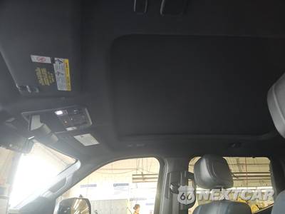 2023 Toyota Tundra Platinum Crew Cab Short Bed - zdjęcie 17 z 34 - miniatura