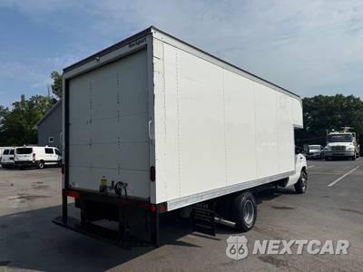 2019 Ford Super Duty E-350 Cutaway DRW - zdjęcie 3 z 25 - miniatura