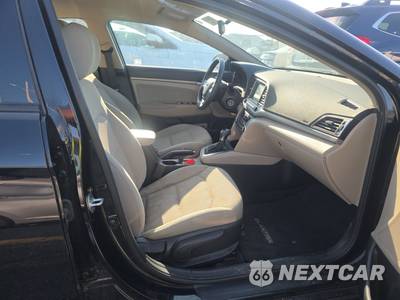 2017 Hyundai Elantra SE Sedan - zdjęcie 8 z 17 - miniatura