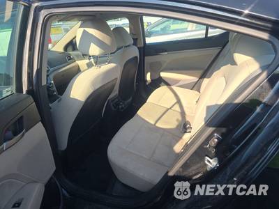 2017 Hyundai Elantra SE Sedan - zdjęcie 13 z 17 - miniatura