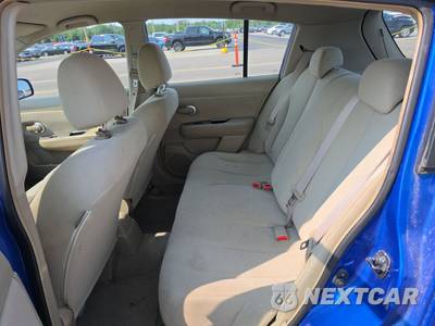 2009 Nissan Versa 1.8 S Hatchback - zdjęcie 13 z 34 - miniatura